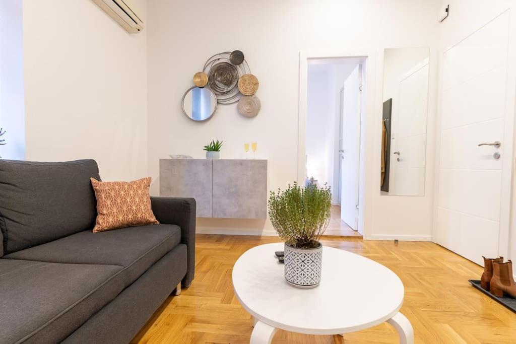 זאגרב Official 4* Brand New Modern Apartment/Balcony מראה חיצוני תמונה