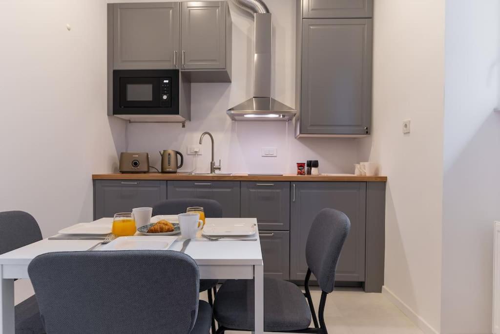 זאגרב Official 4* Brand New Modern Apartment/Balcony מראה חיצוני תמונה